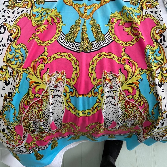 Fun Status Print Dresses - Picture 4 of 11